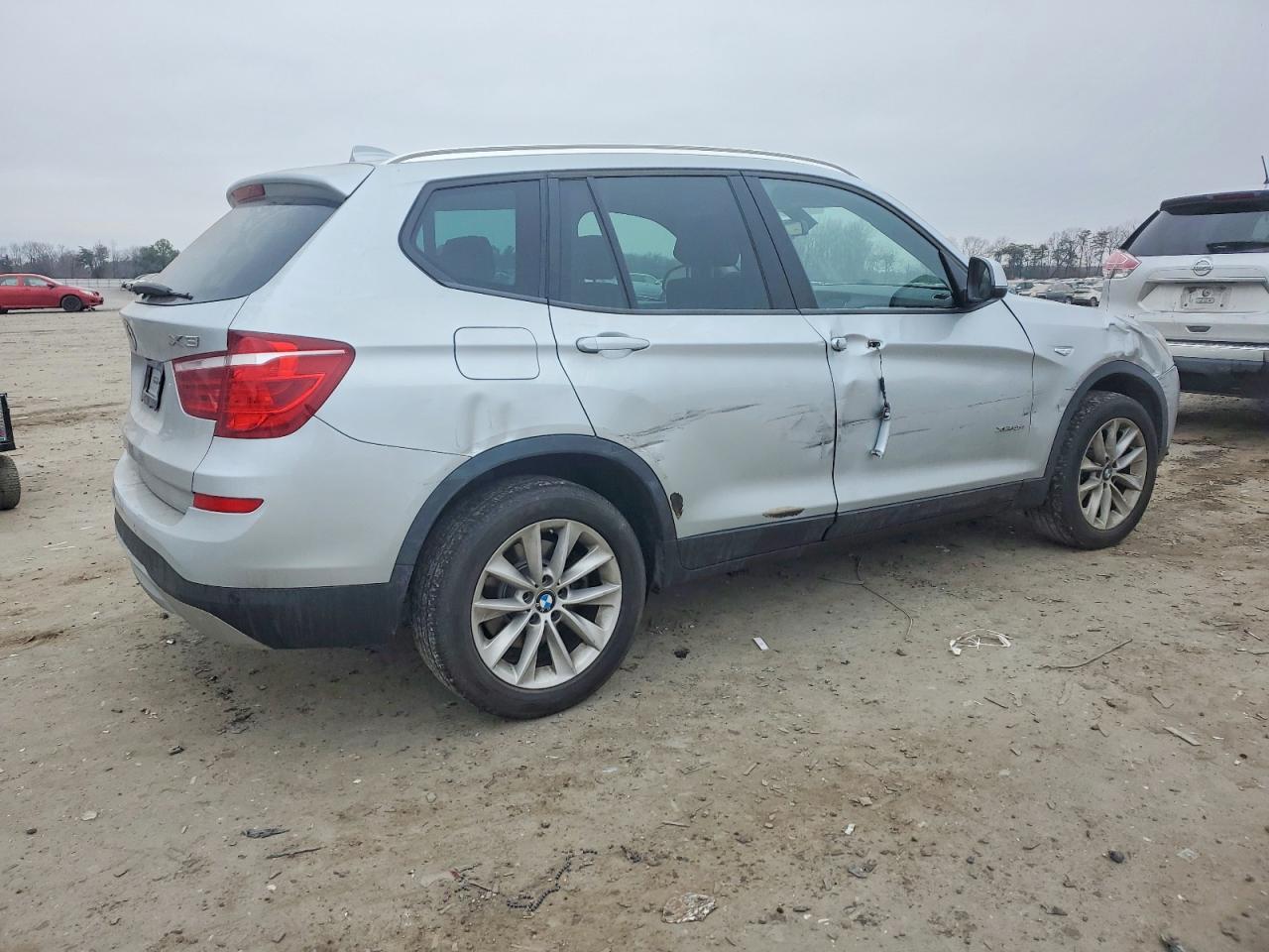 2017 BMW X3 xDrive28I - Фото 3