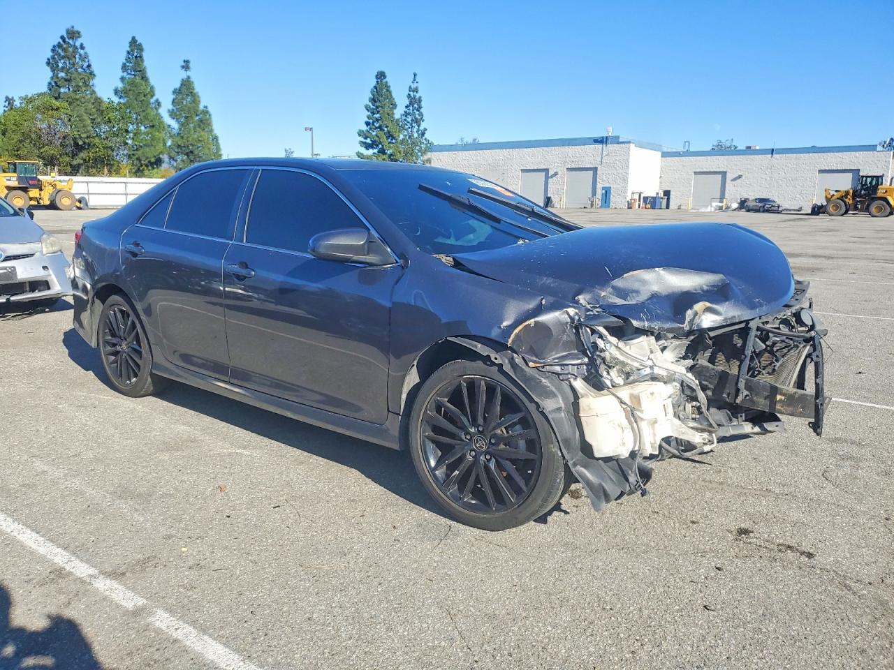 2012 Toyota Camry Se - Image 4