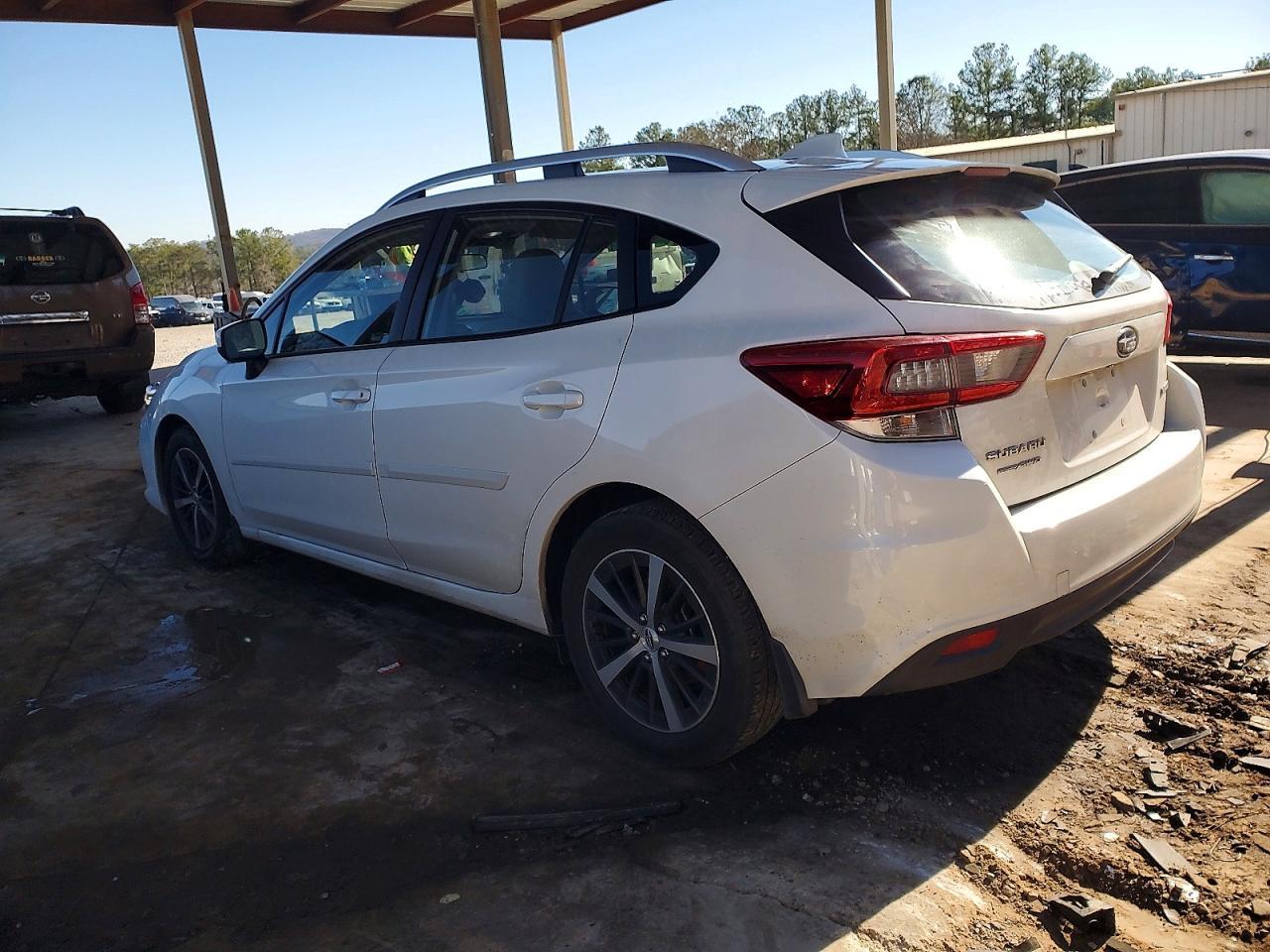 2021 Subaru Impreza Premium - Image 2