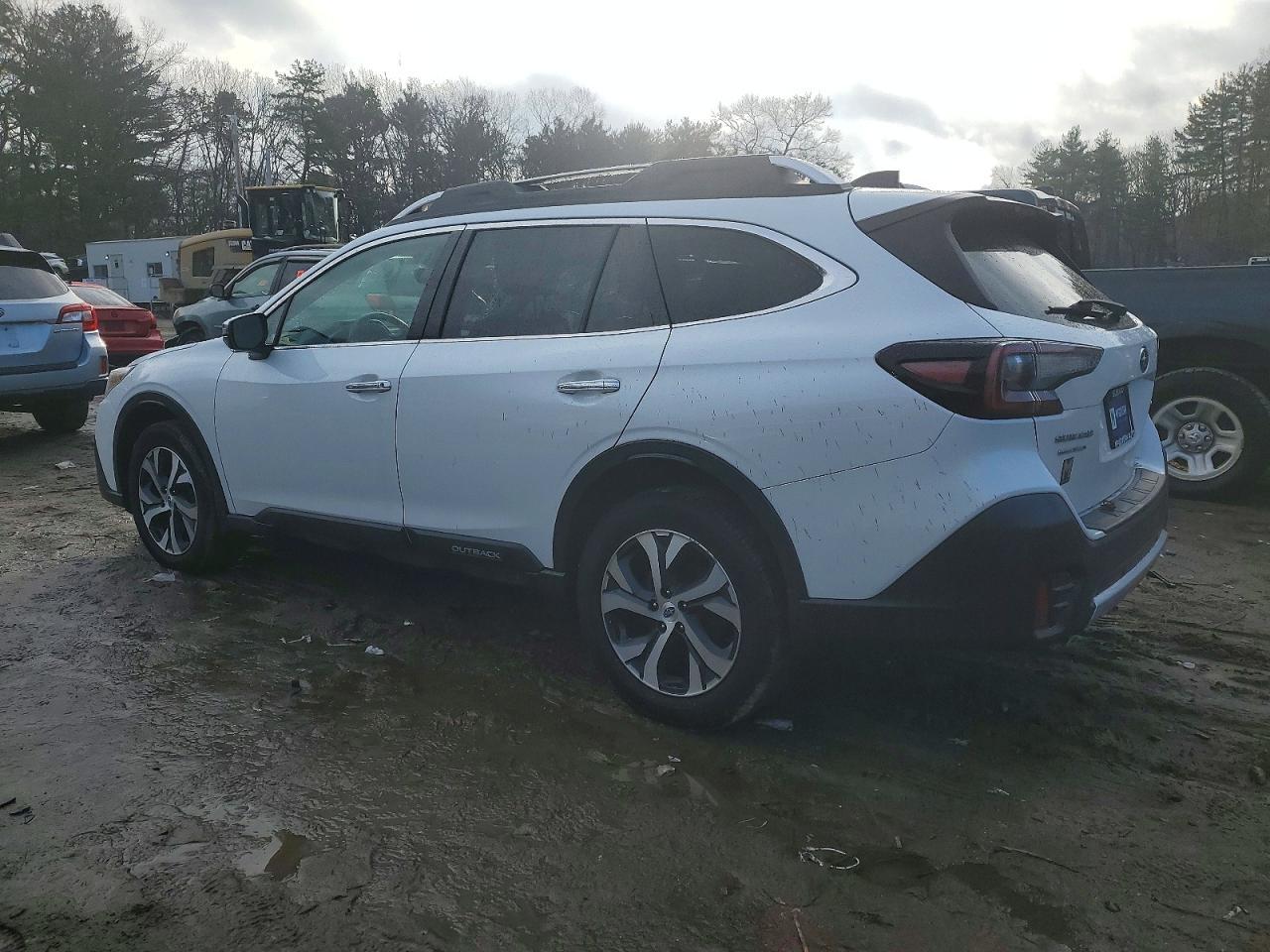 2021 Subaru Outback Touring - Фото 2