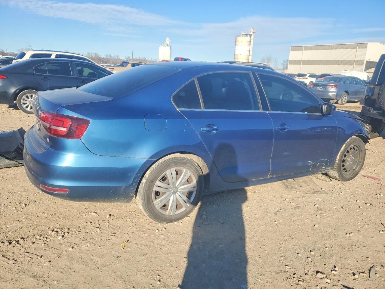 2017 Volkswagen Jetta S - Фото 3