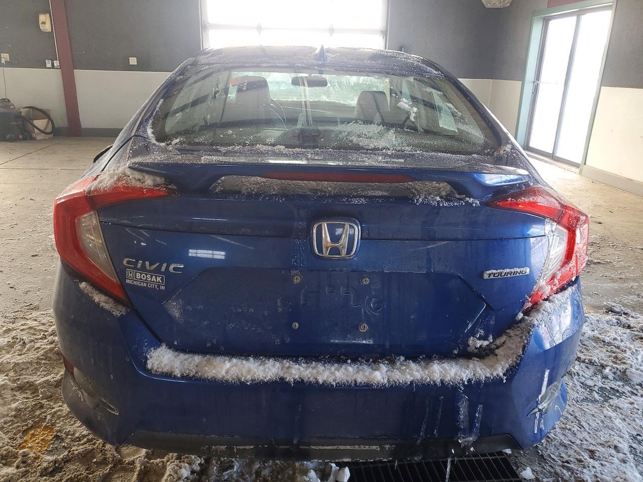 2016 Honda Civic Touring - Image 6