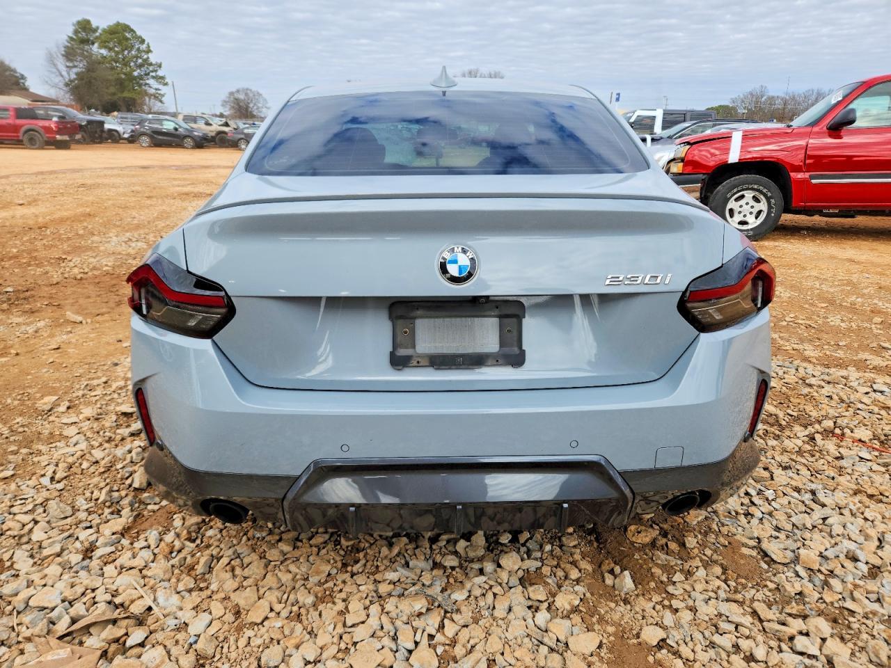 2022 BMW 230I - Фото 6