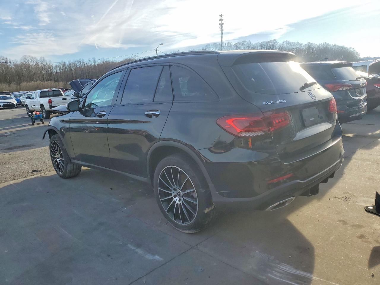 2022 Mercedes-Benz Glc 300 - Фото 2