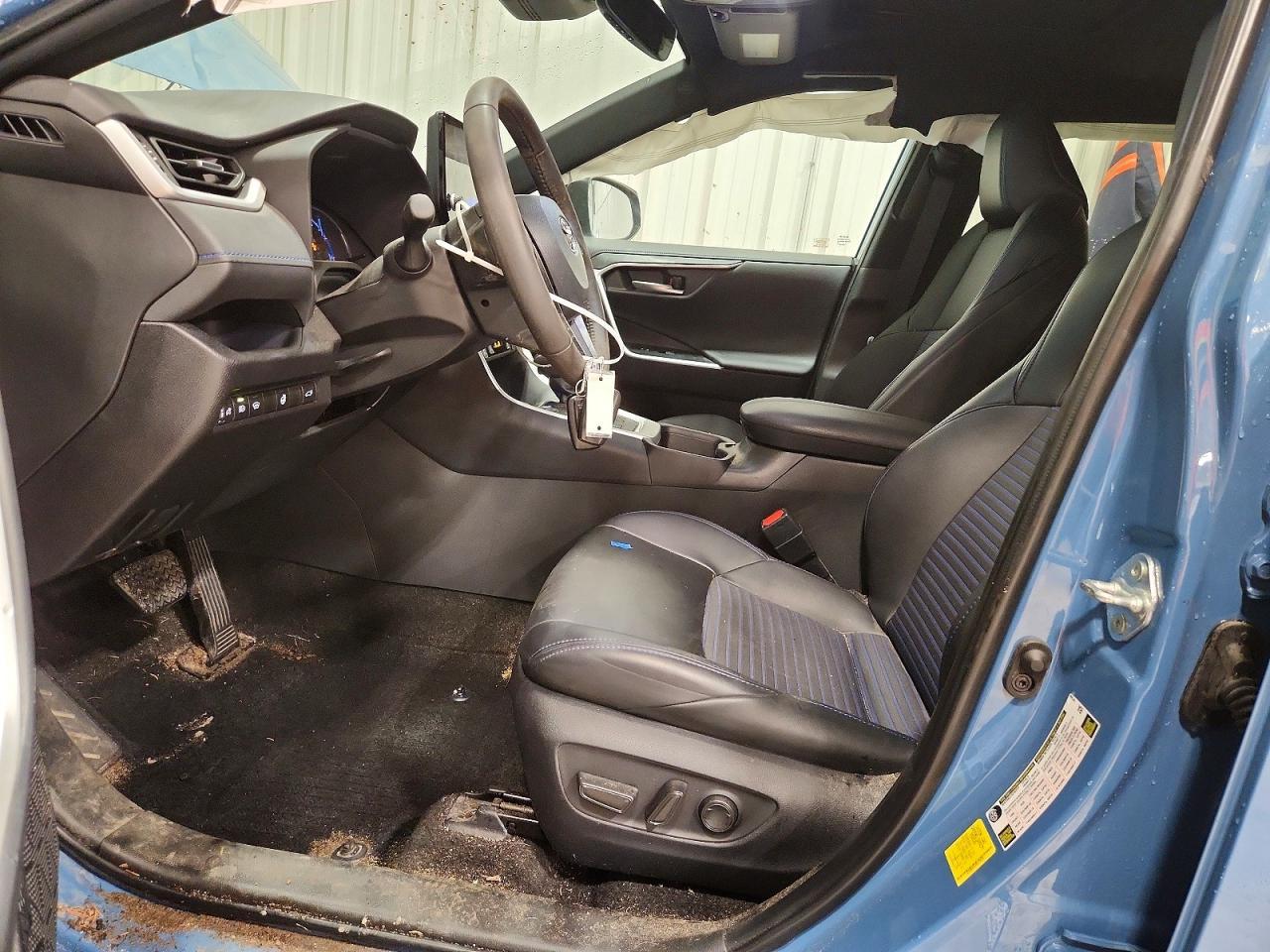 2025 Toyota Rav4 Xse - Image 7