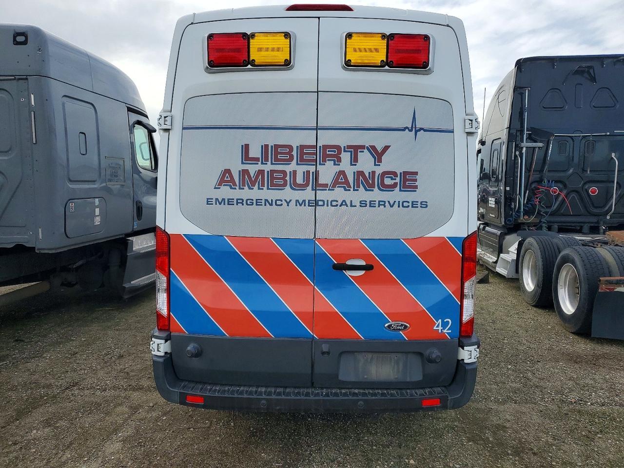 2017 Ford Transit Ambulance - Image 6
