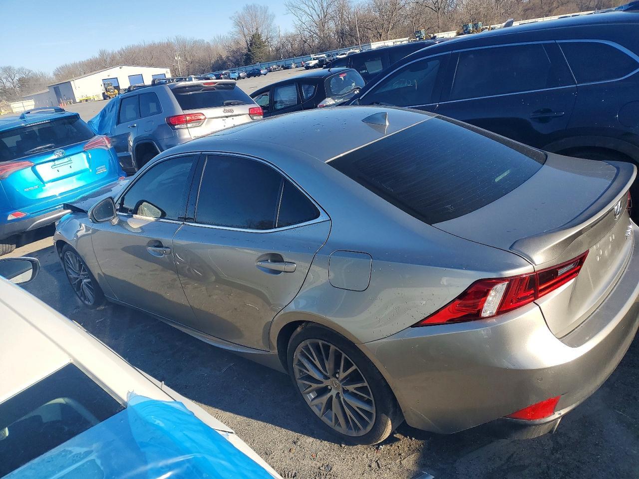 2015 Lexus Is 250 - Фото 2