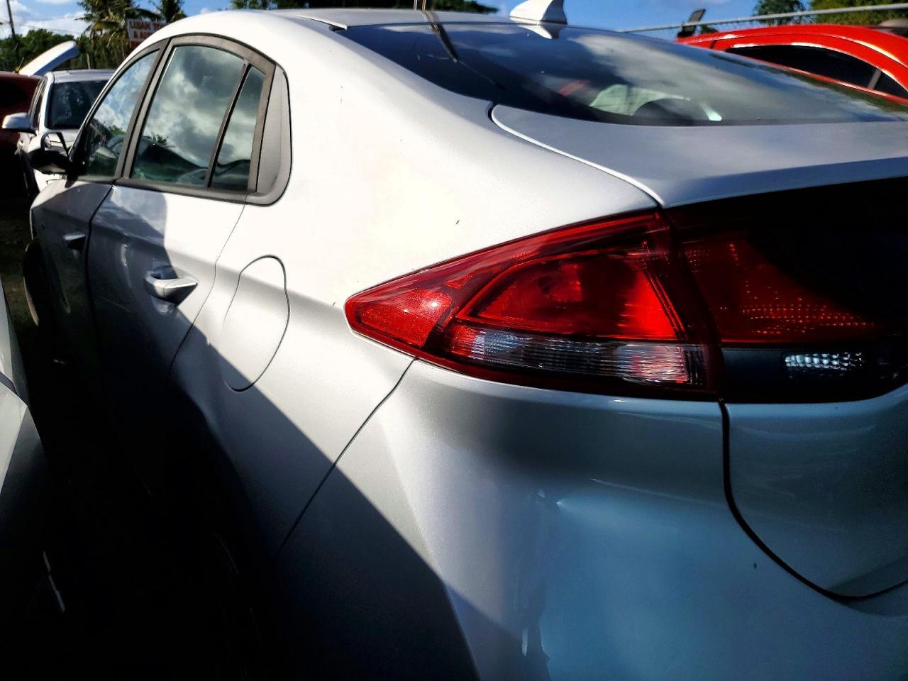 2018 Hyundai Ioniq Blue - Фото 2