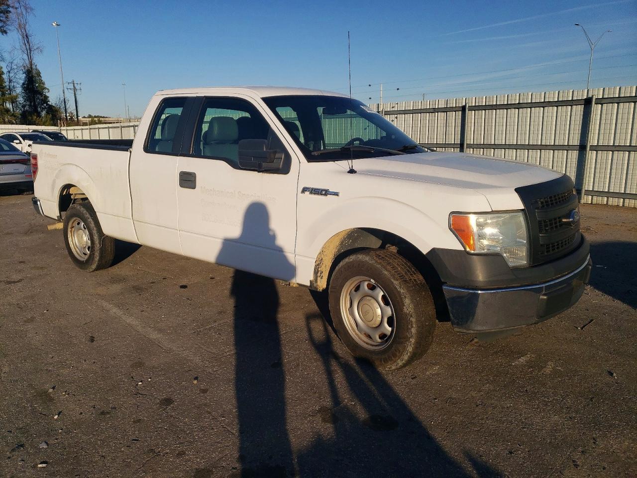 2014 Ford F150 Super Cab - Image 4