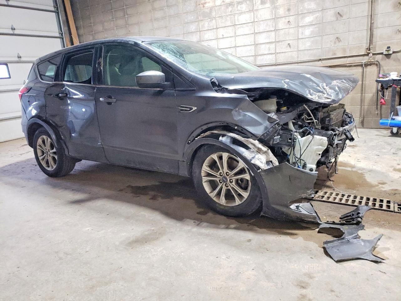 2019 Ford Escape Se - Фото 4