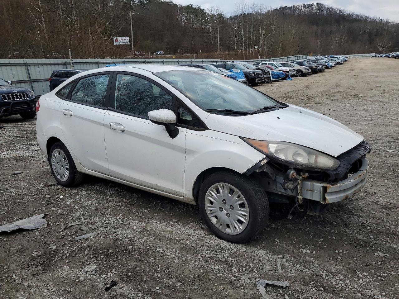 2015 Ford Fiesta S - Image 4