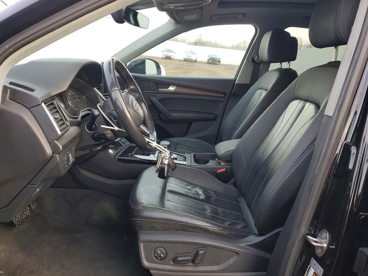 2023 Audi Q5 Premium 45 - Image 7
