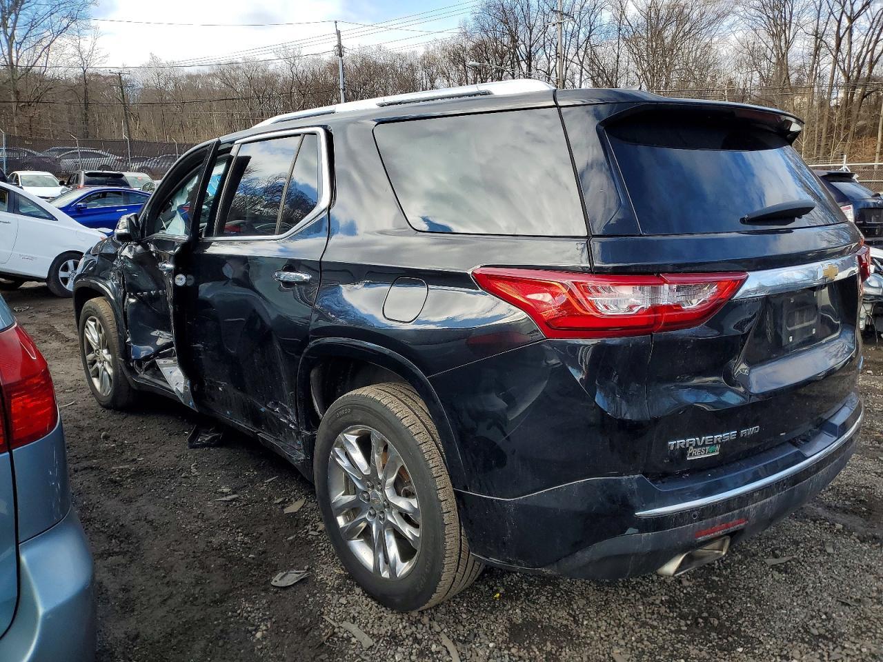2018 Chevrolet Traverse High Country - Image 2