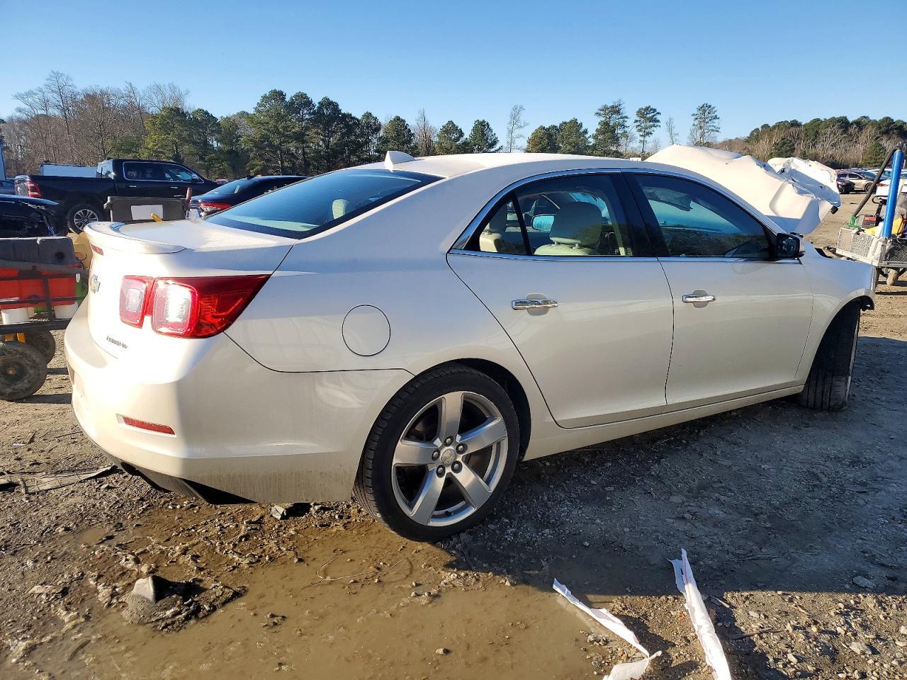 2014 Chevrolet Malibu Ltz - Image 3