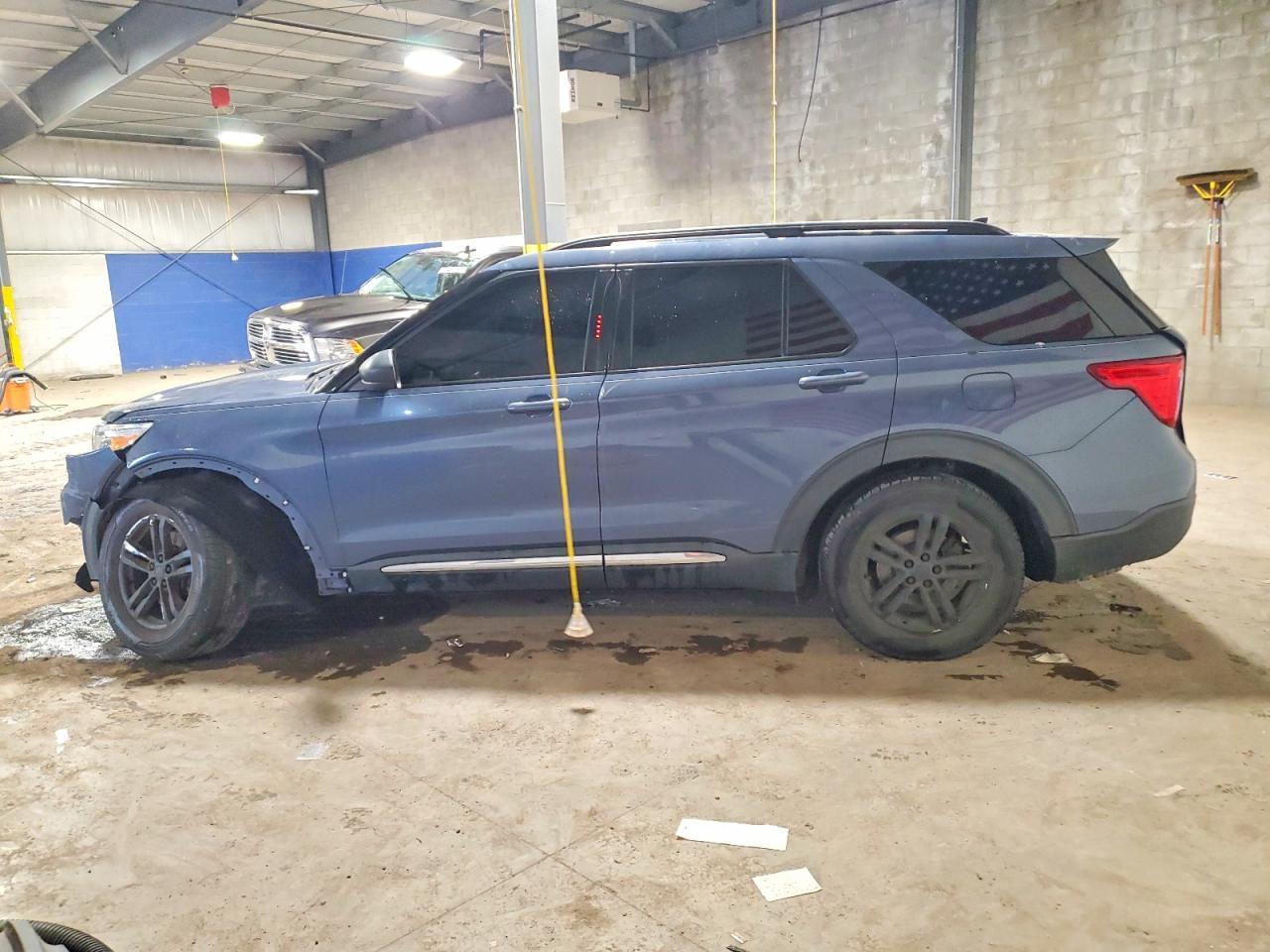 2021 Ford Explorer Xlt - Image 2