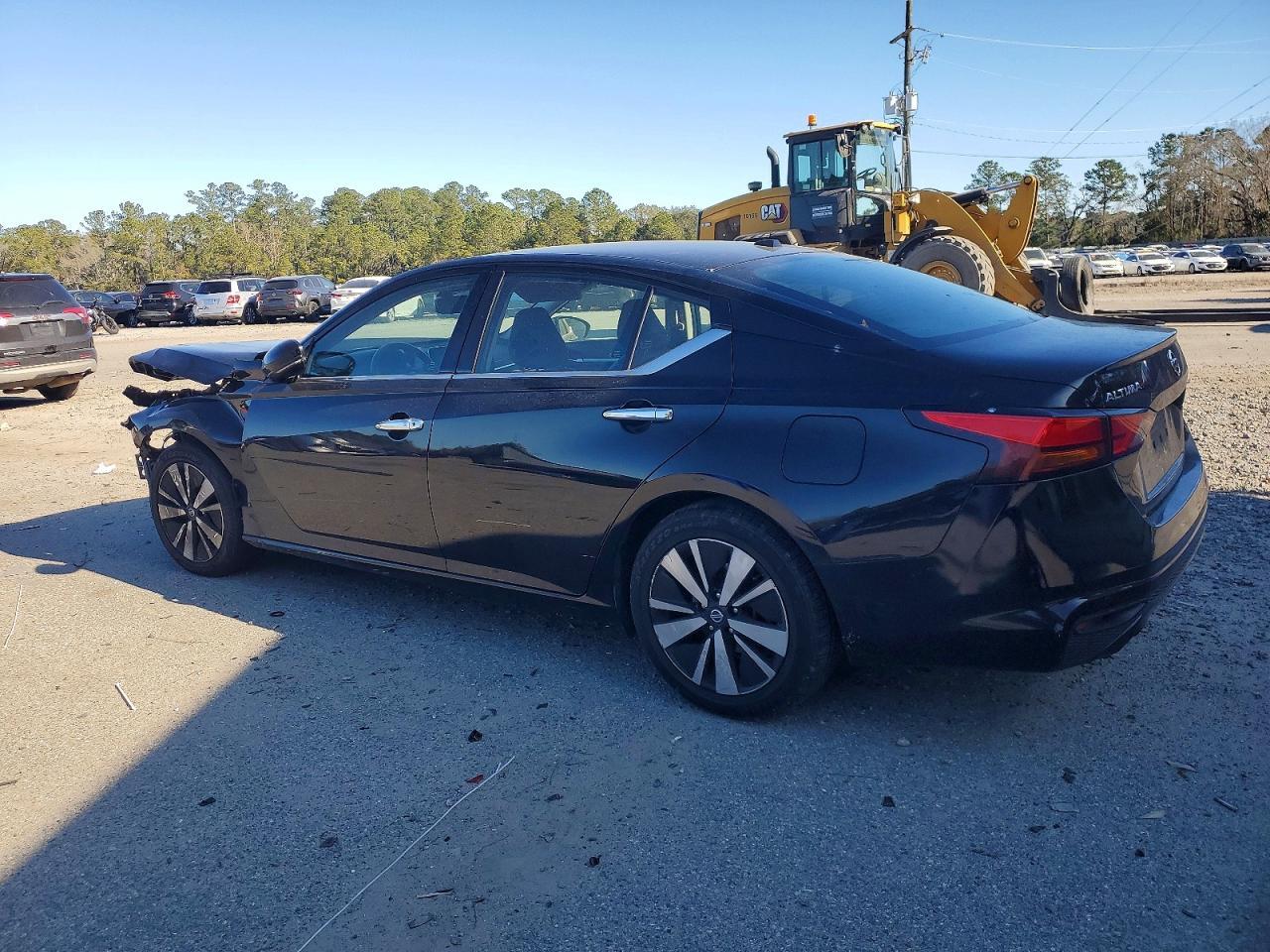 2020 Nissan Altima Sl - Фото 2