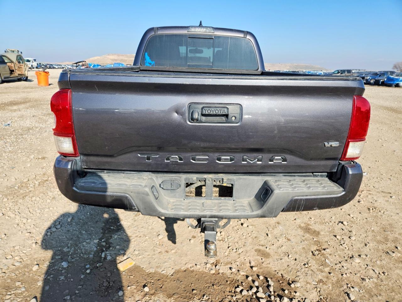 2017 Toyota Tacoma Sr5 V6 - Image 6