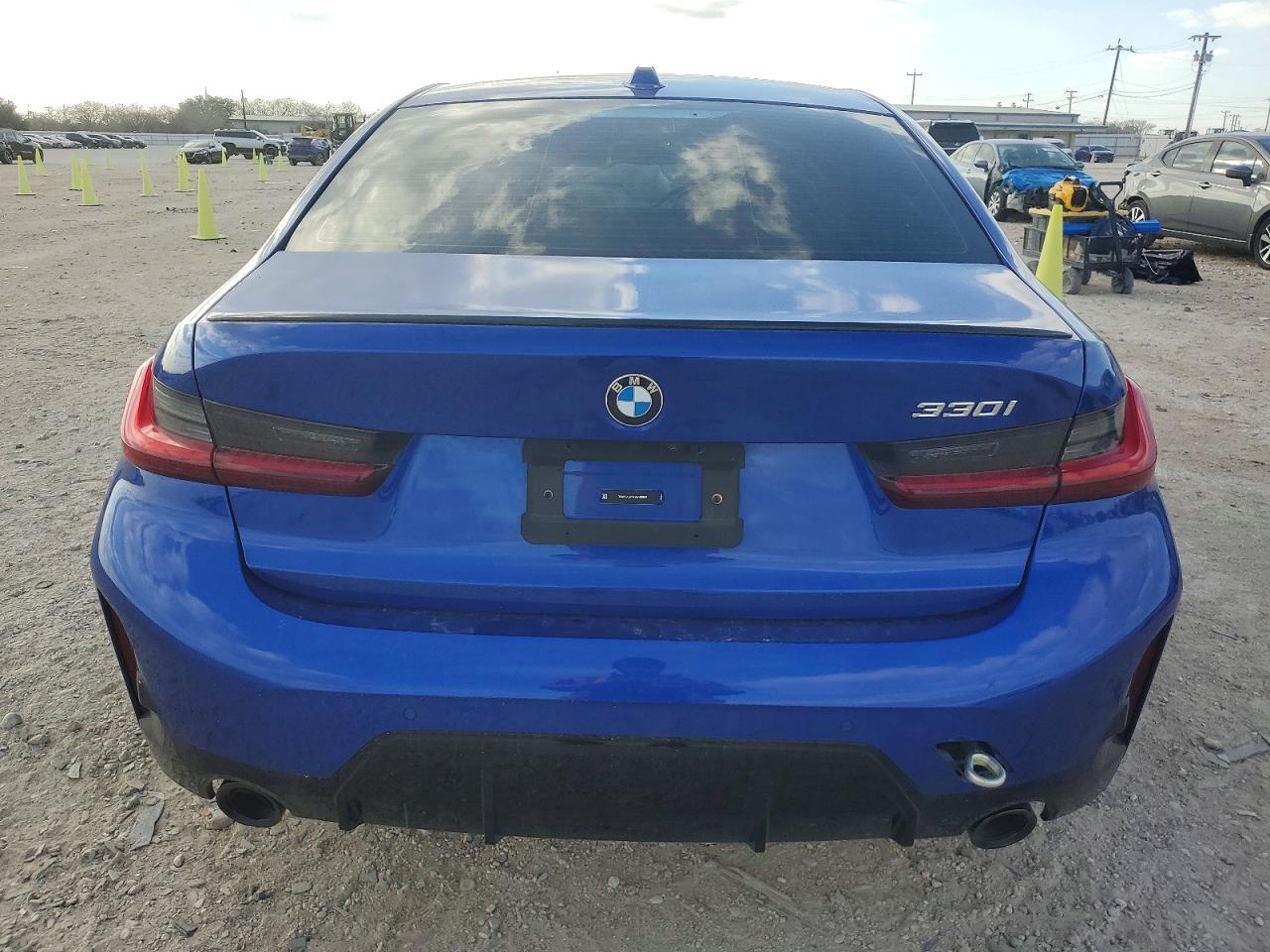 2025 BMW Motorrad 330I - Фото 6