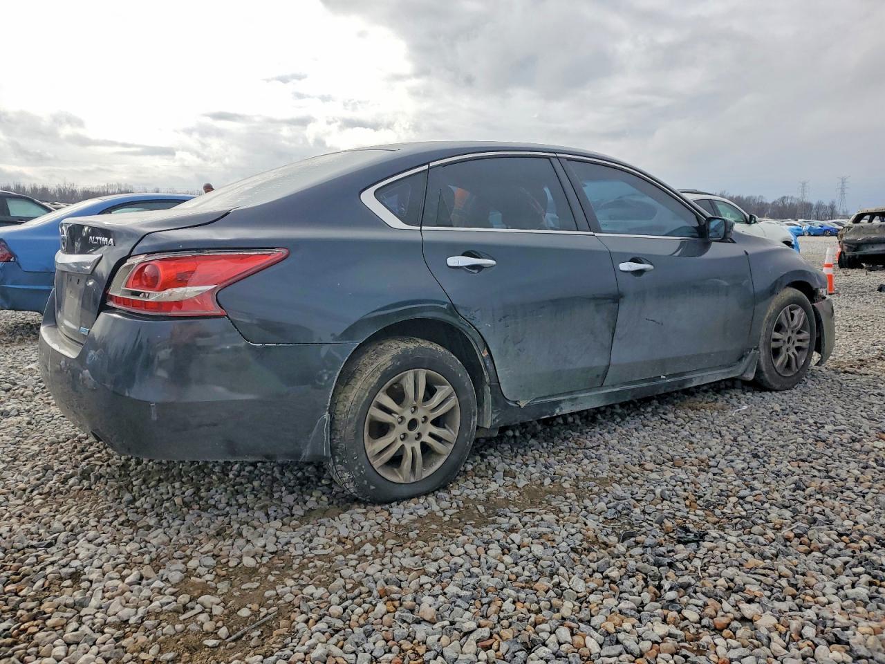 2013 Nissan Altima 2.5 - Фото 3