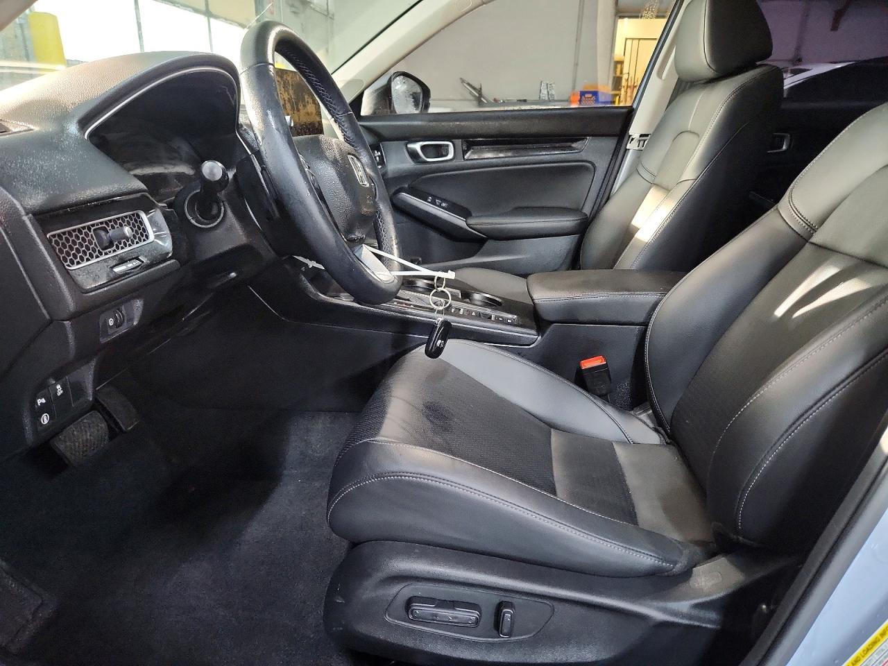 2024 Honda Civic Touring - Image 7