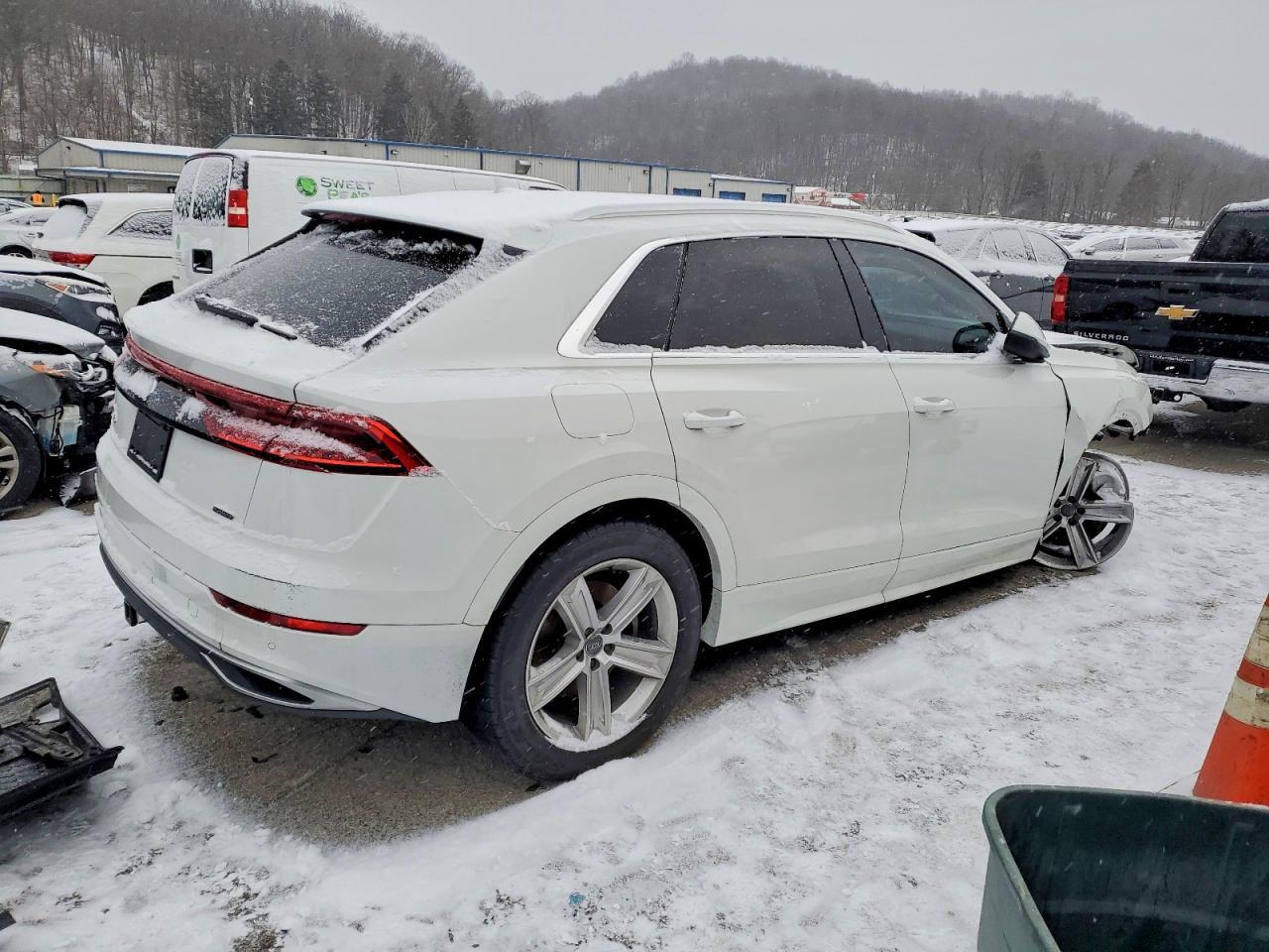 2019 Audi Q8 Premium - Image 3