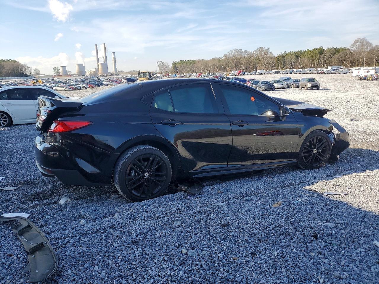2025 Toyota Camry Se - Фото 3