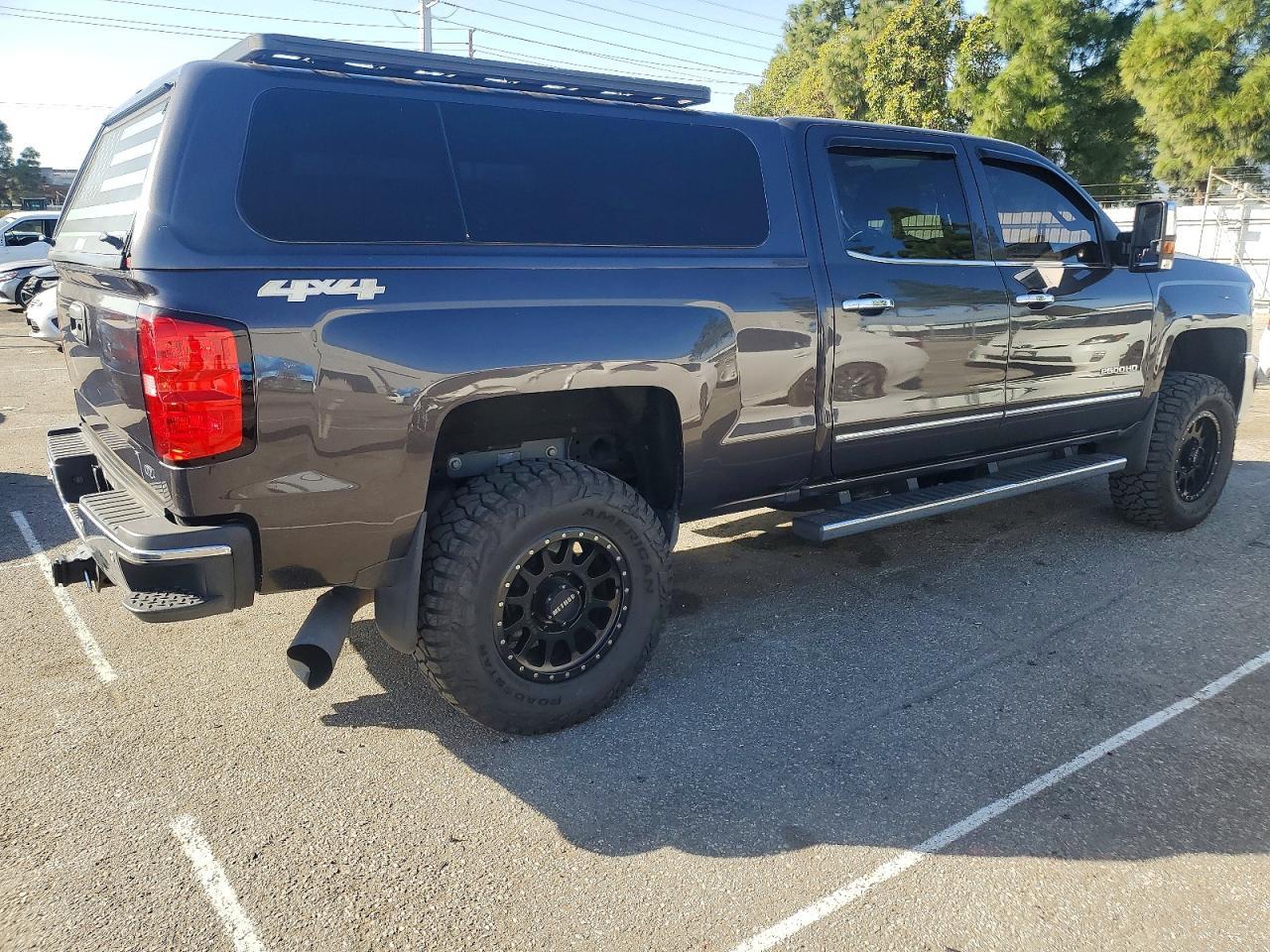 2016 Chevrolet Silverado K2500 Heavy Duty Ltz - Image 3