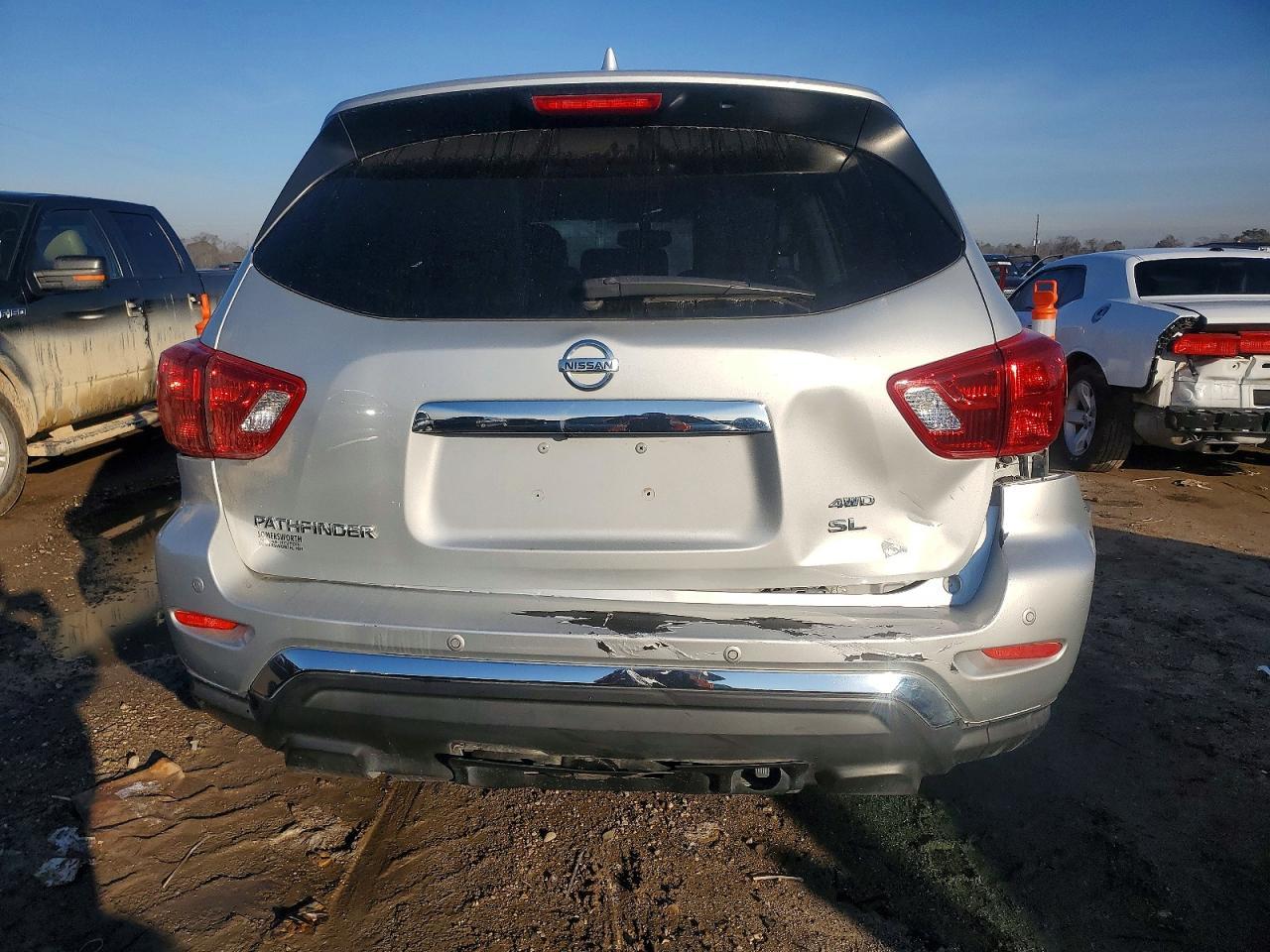 2020 Nissan Pathfinder Sl - Фото 6