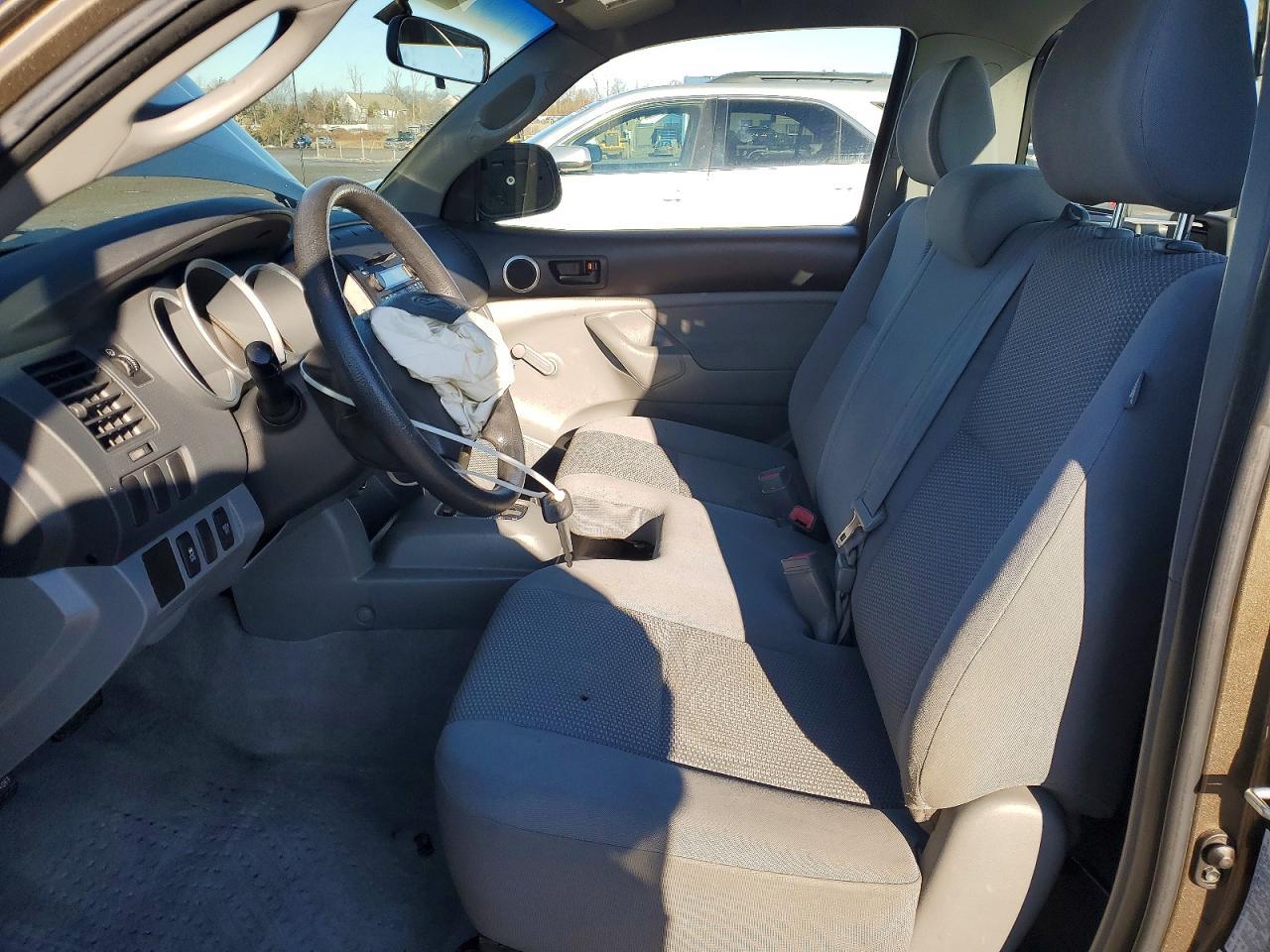 2009 Toyota Tacoma - Image 7