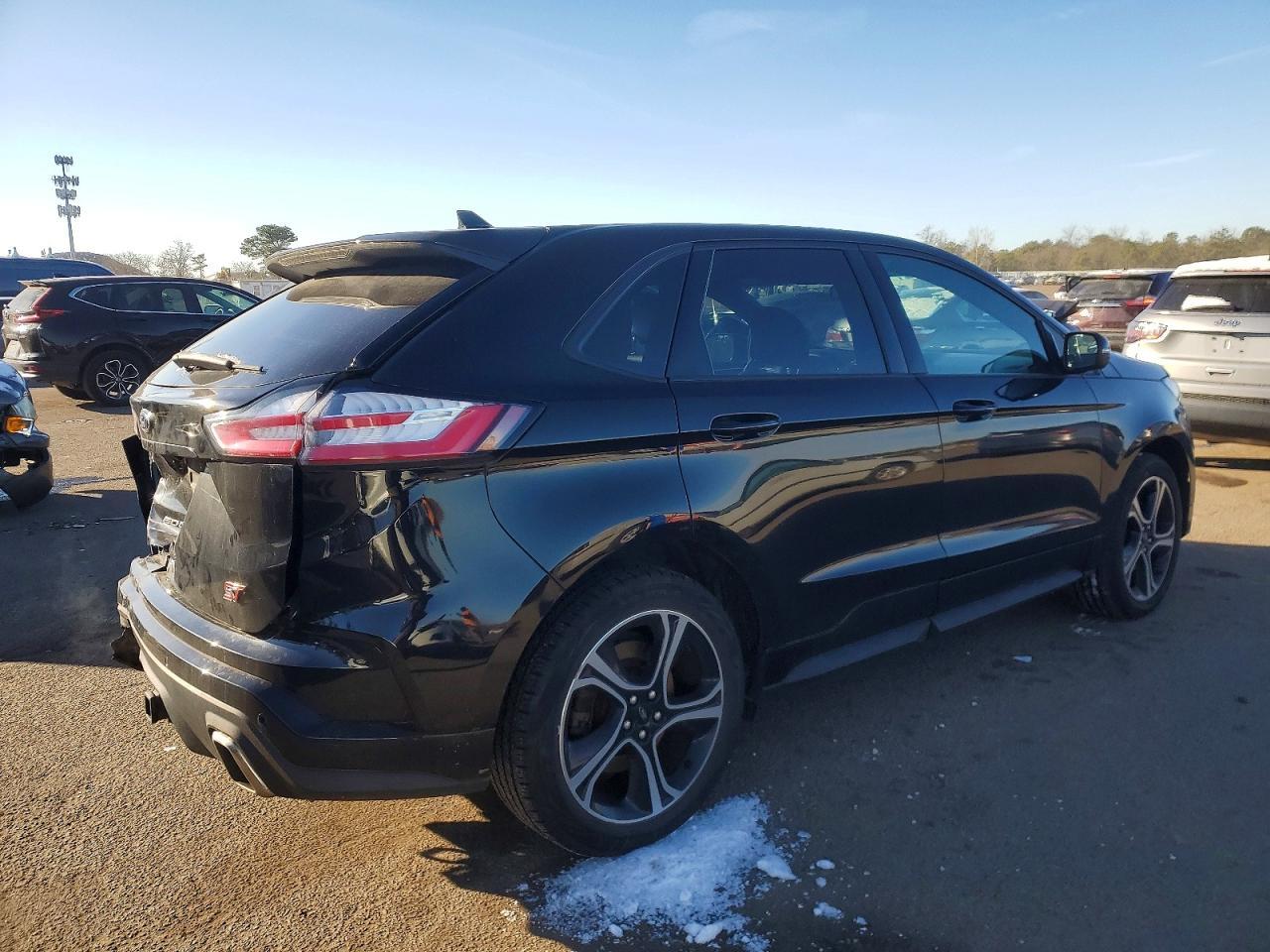 2019 Ford Edge St - Фото 3