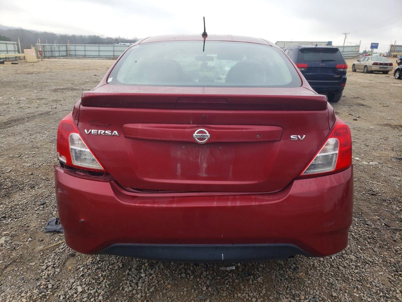 2018 Nissan Versa S - Фото 6