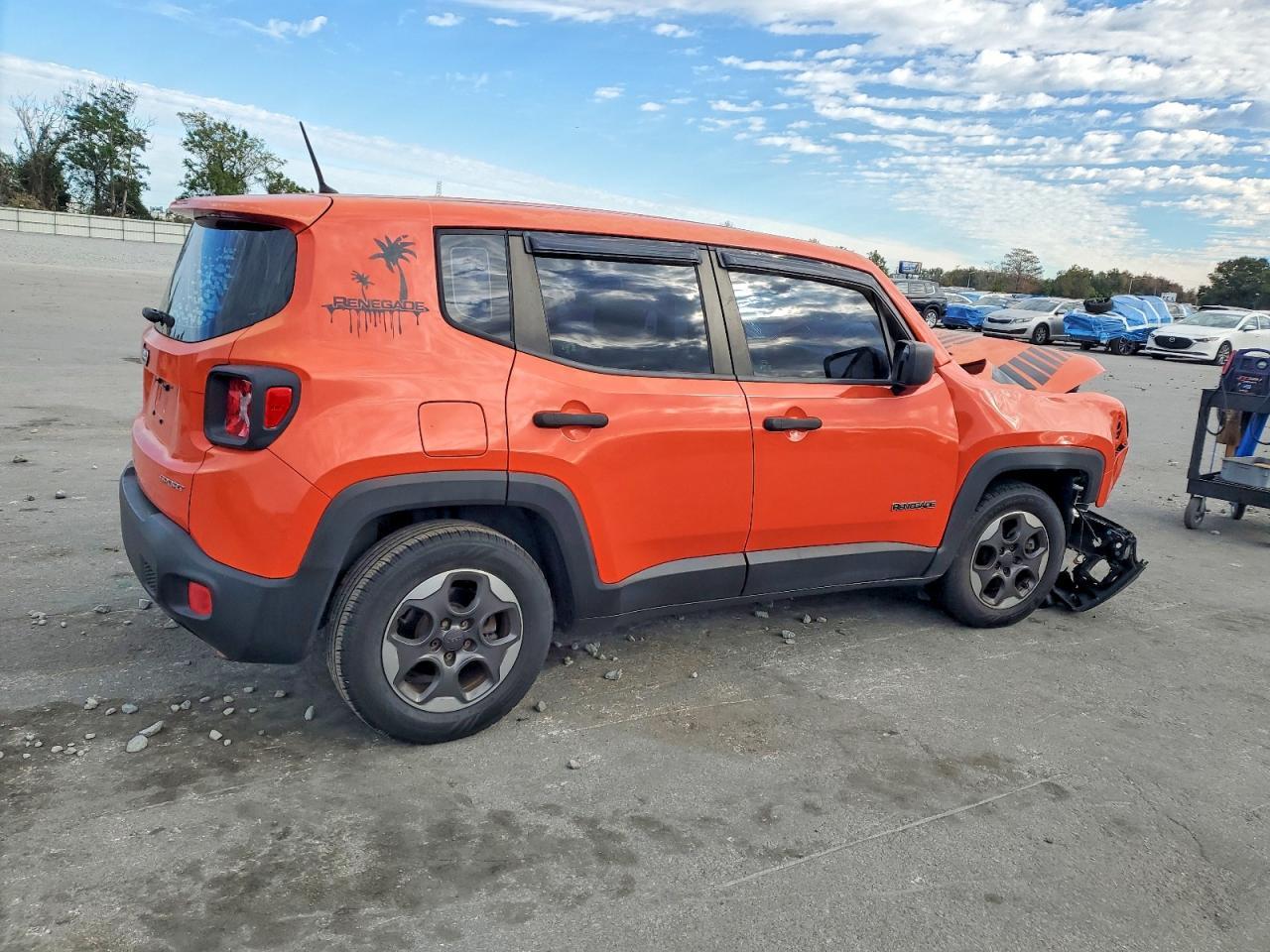 2015 Jeep Renegade Sport - Фото 3