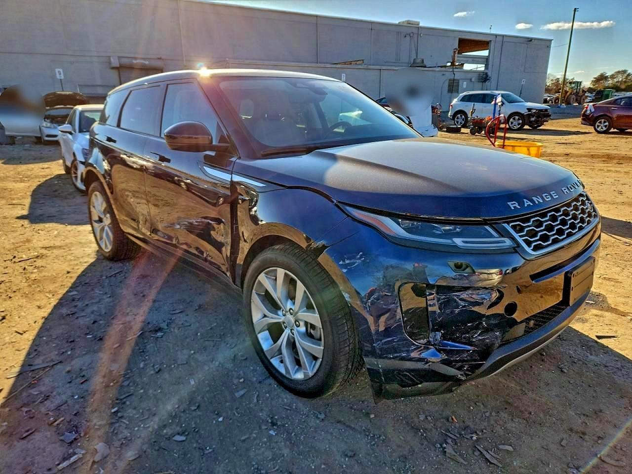 2022 Land Rover Range Rover Evoque Se - Image 4