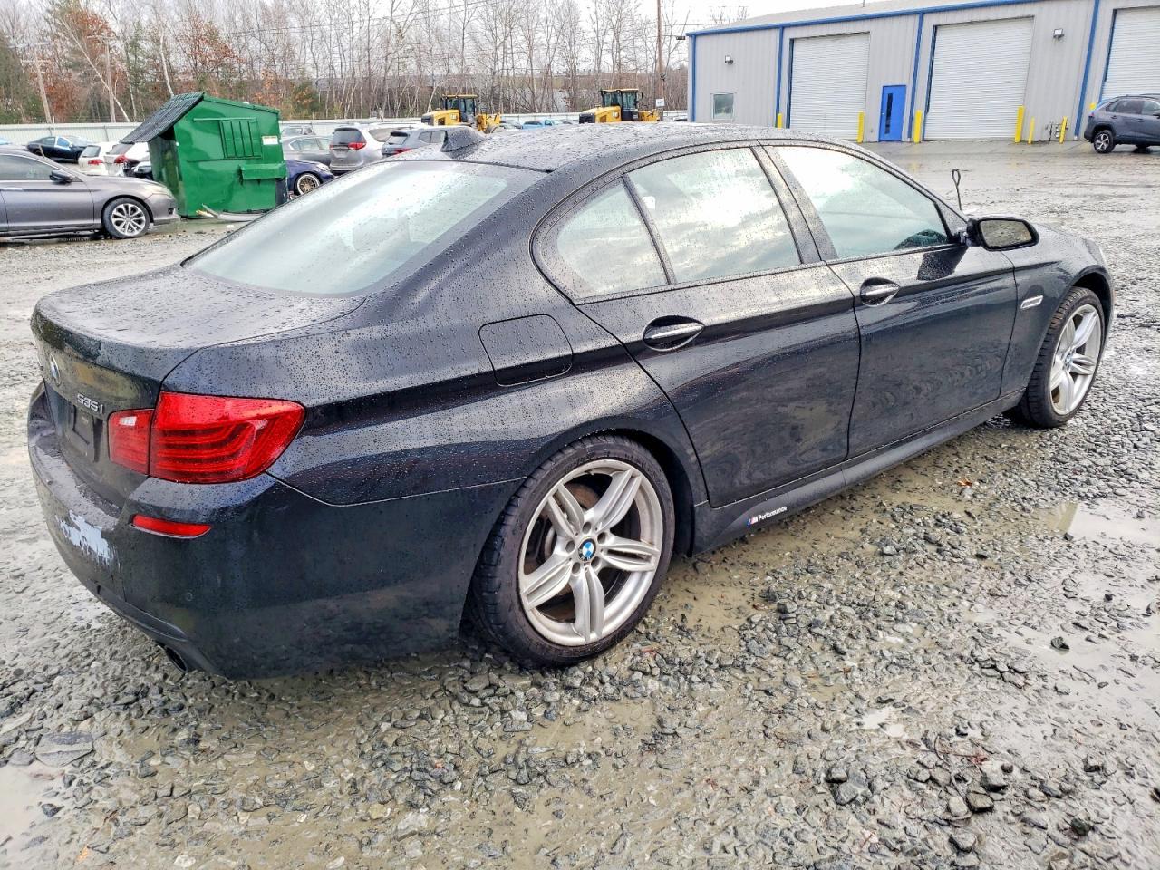 2016 BMW 535 Xi - Image 3