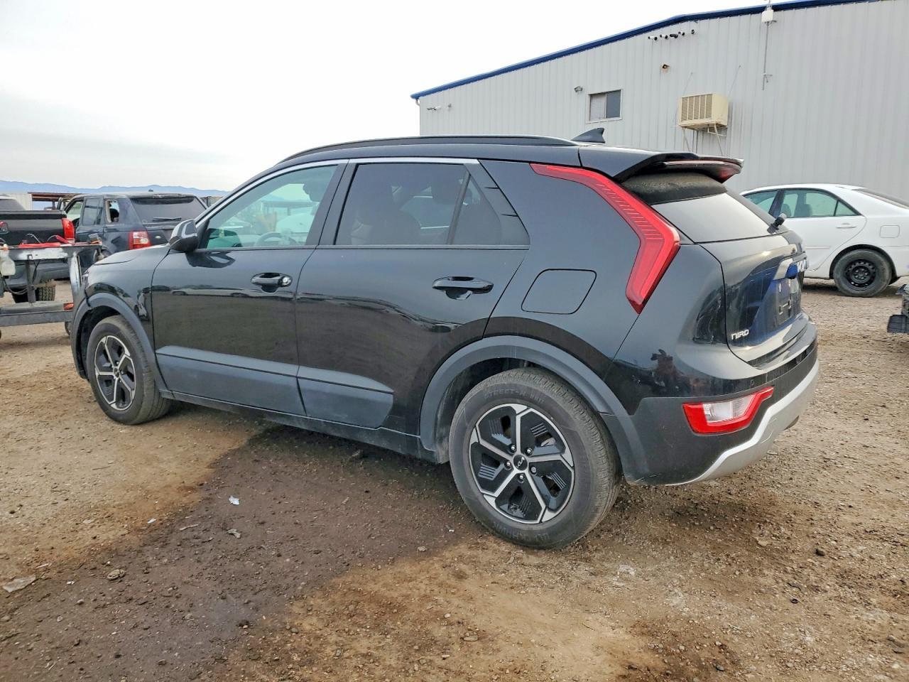 2024 Kia Niro Ex - Image 2