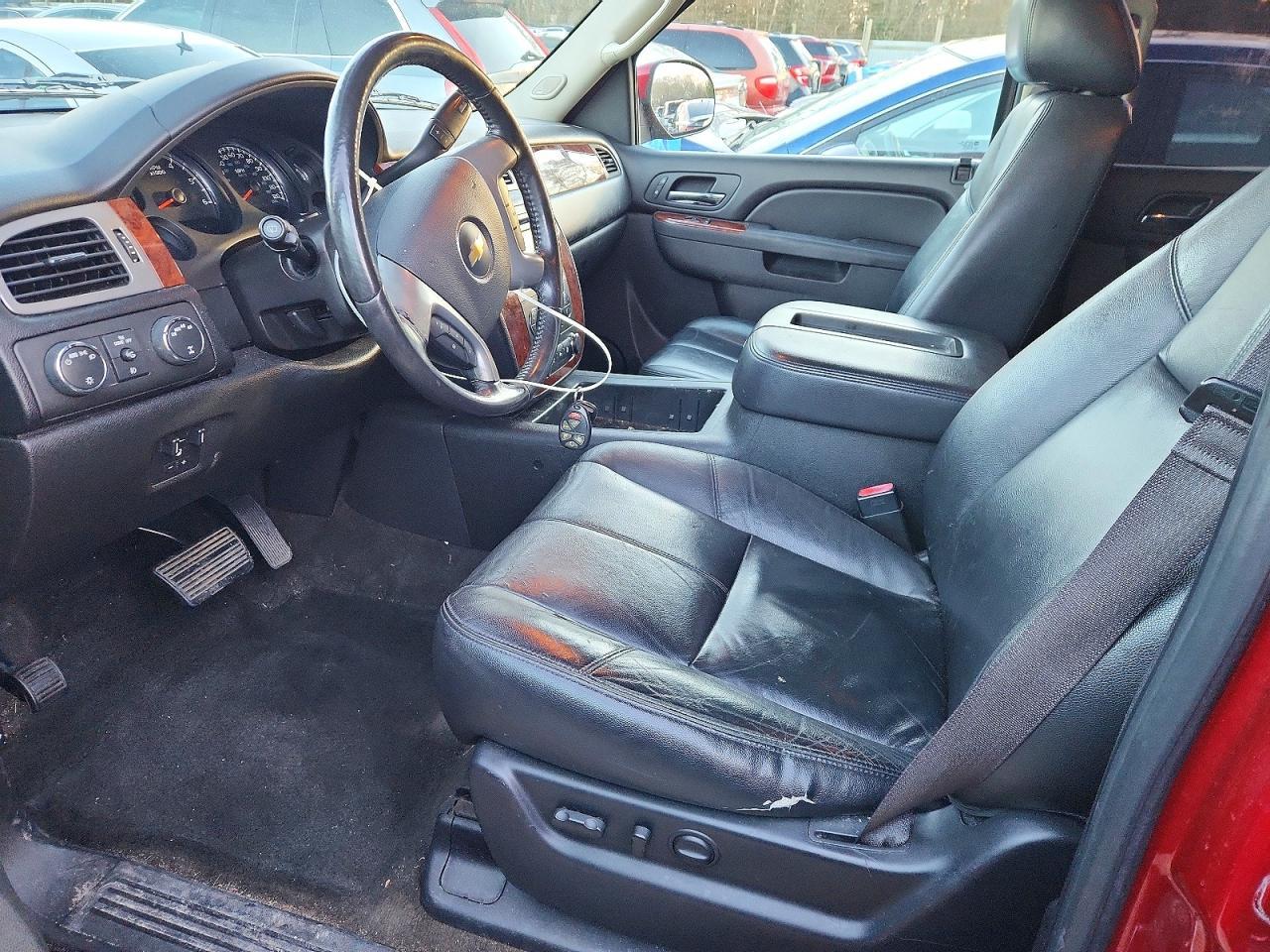 2013 Chevrolet Suburban K1500 Lt - Image 7