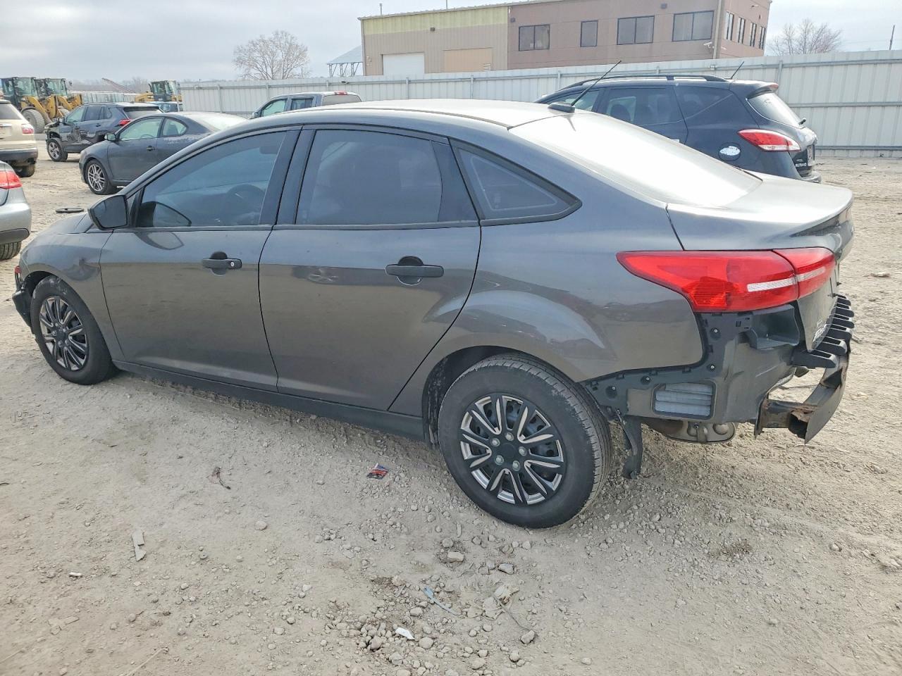 2018 Ford Focus S - Фото 2