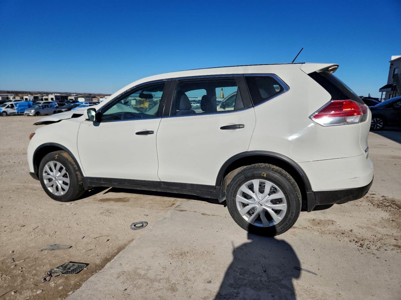 2016 Nissan Rogue S - Image 2