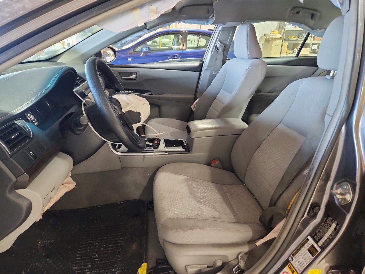 2017 Toyota Camry Le - Image 7