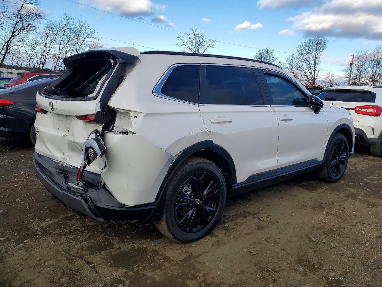 2025 Honda Cr-V Sport Touring - Image 3