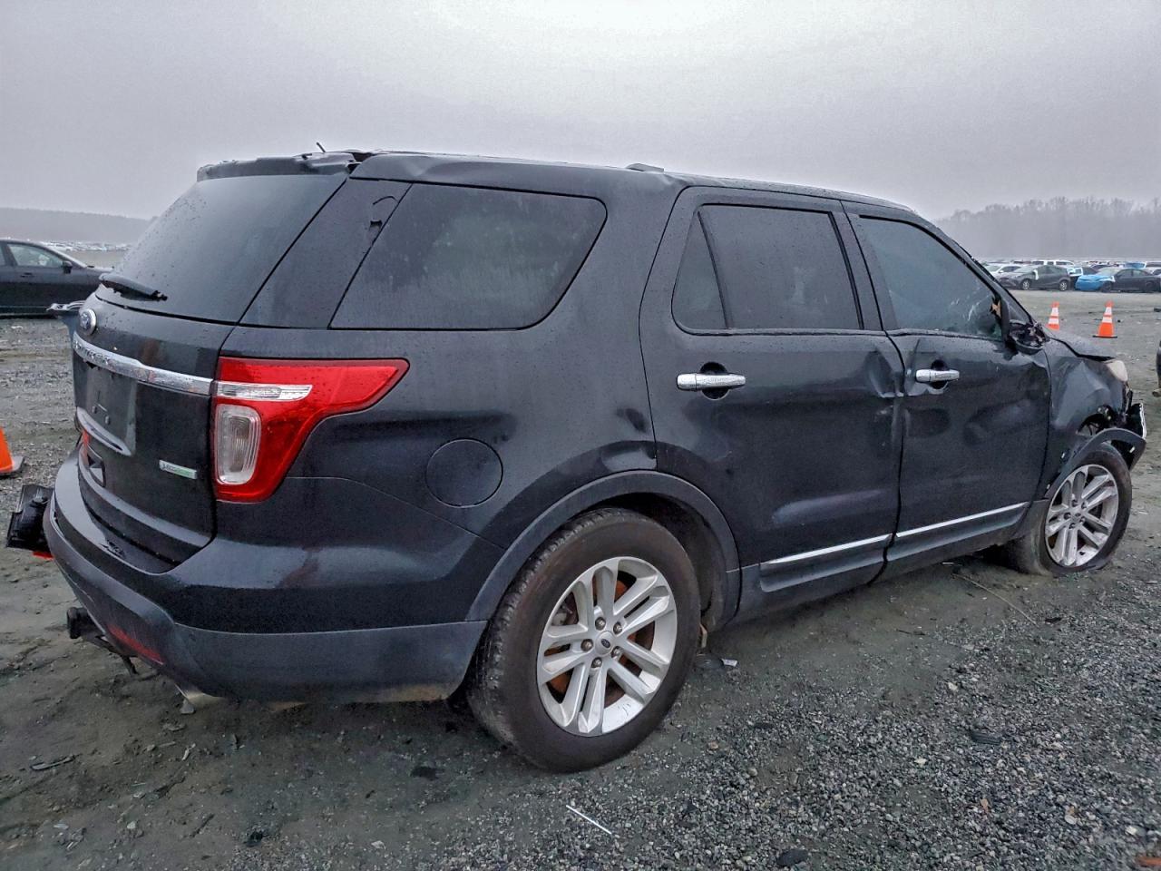 2013 Ford Explorer Xlt - Фото 3