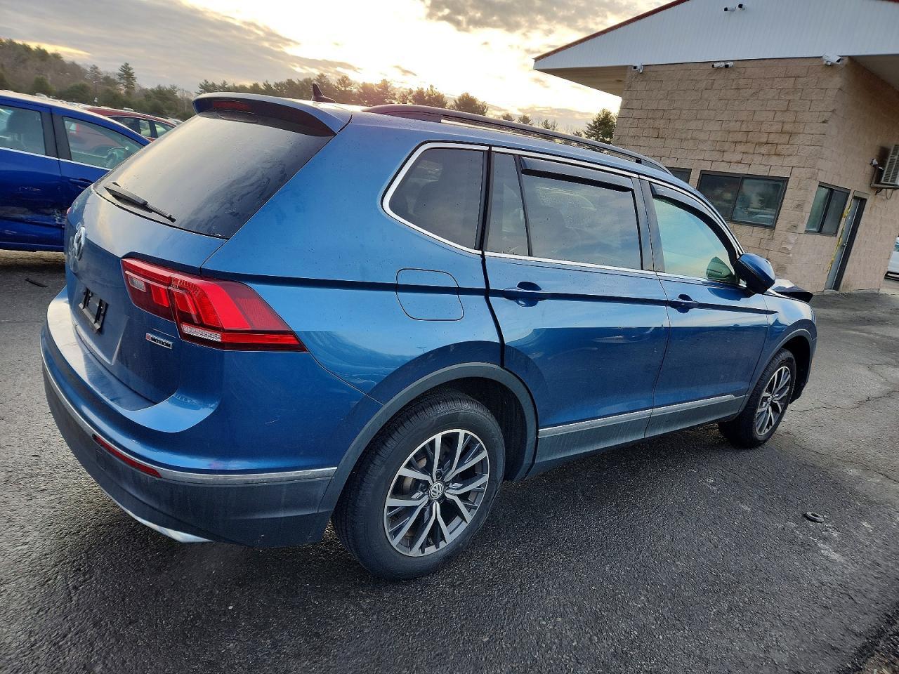 2020 Volkswagen Tiguan Se - Image 3