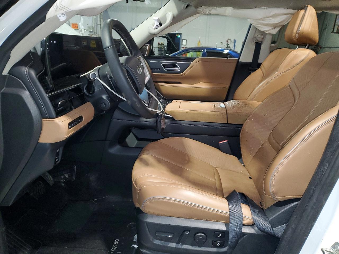 2025 Infiniti Qx80 Sensory - Image 7