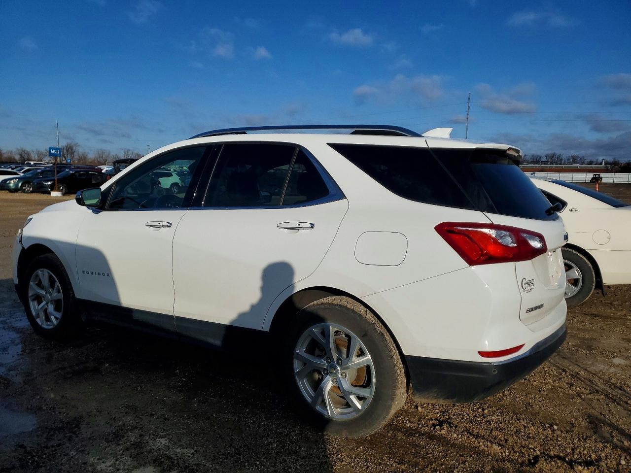 2018 Chevrolet Equinox Premier - Image 2