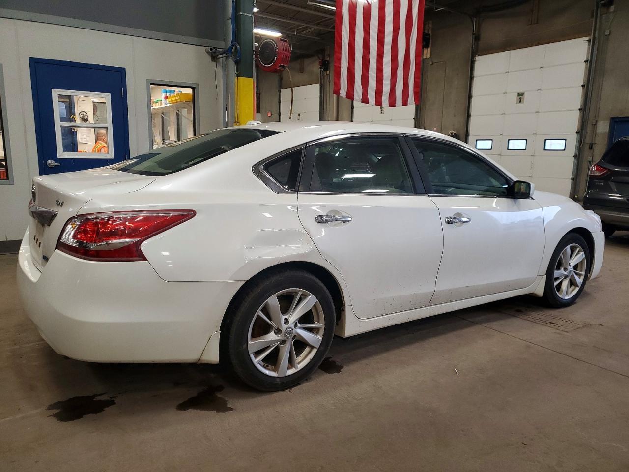 2013 Nissan Altima 2.5 - Image 3
