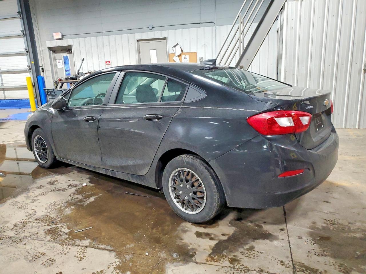 2017 Chevrolet Cruze Ls - Image 2