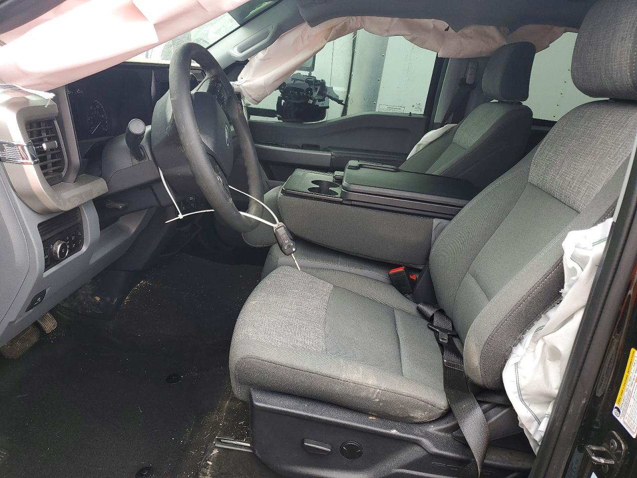 2025 Ford F350 Super Duty - Фото 7