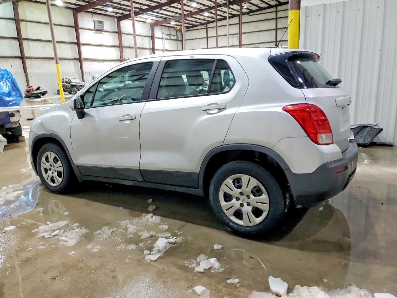 2015 Chevrolet Trax Ls - Фото 2