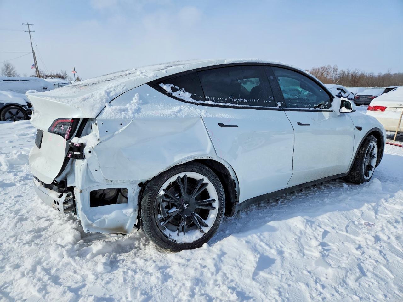 2024 Tesla Model Y - Image 3