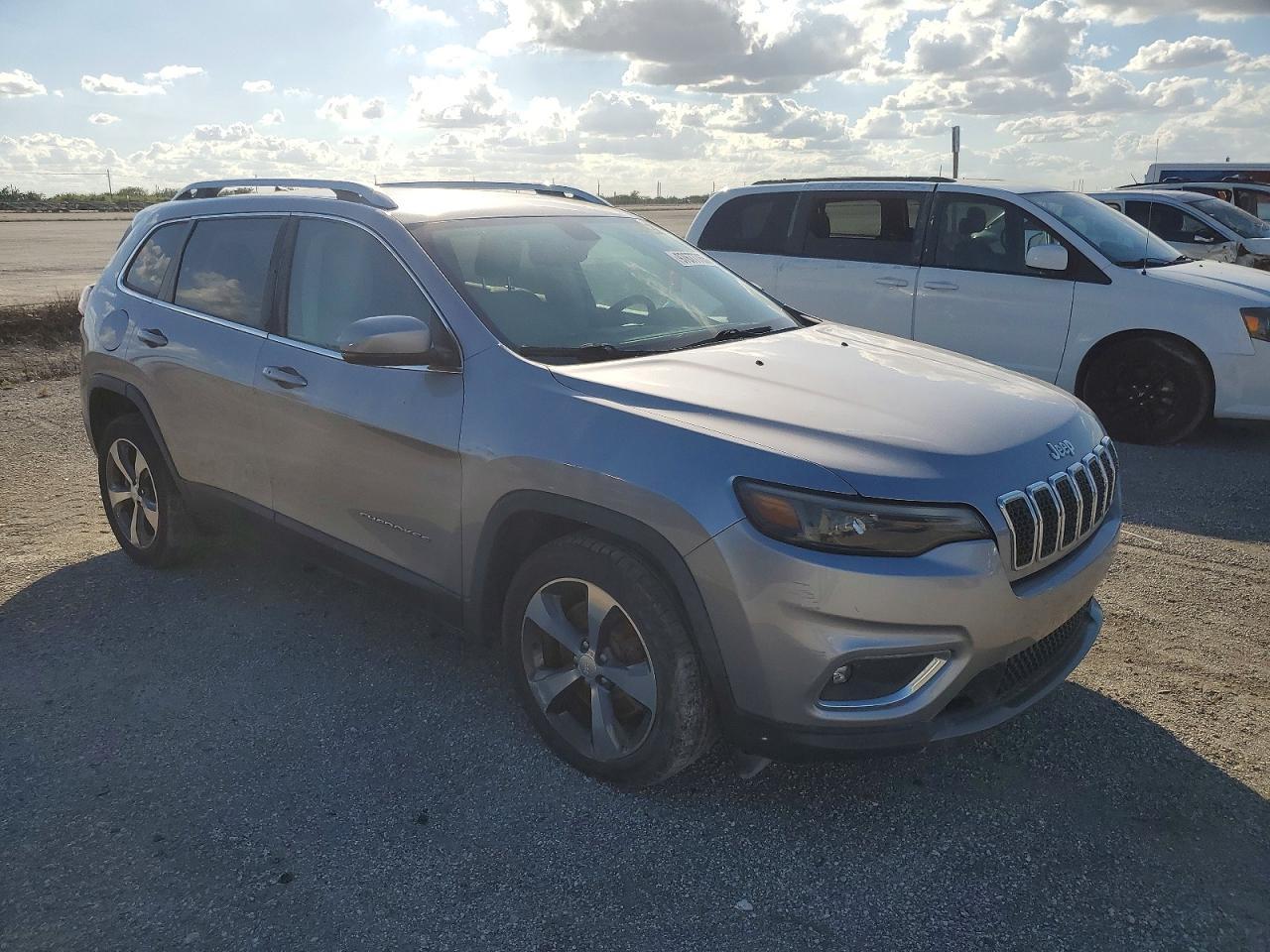 2019 Jeep Cherokee Limited - Image 4